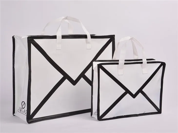 Emballages de détail non tissés