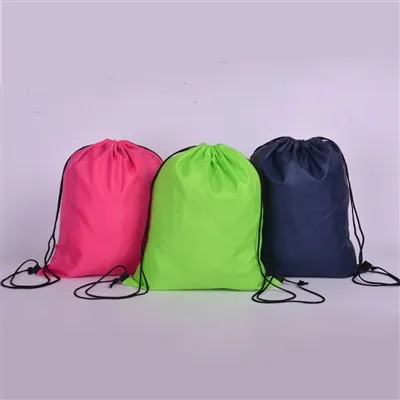 Les sacs en polyester rpet ont-ils un toucher doux ?